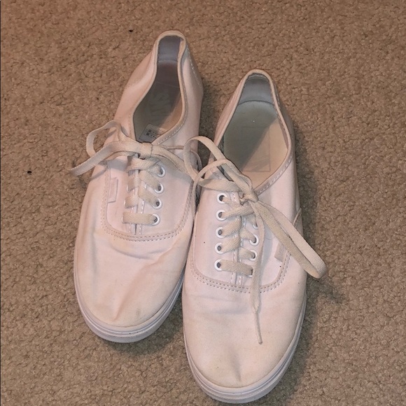 All white vans. - Picture 1 of 3